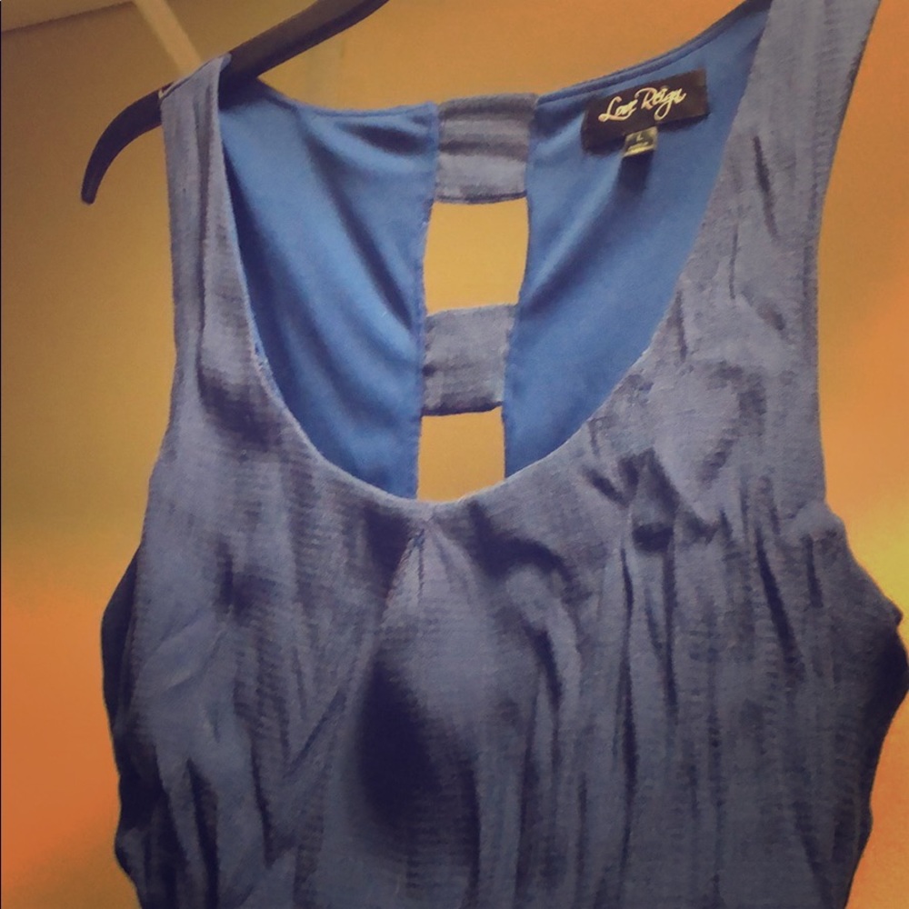A highlow blue dress causal